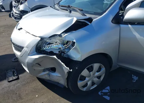 2012 Toyota Yaris z USA, uszkodzony, nr VIN JTDBT4K32CL013978